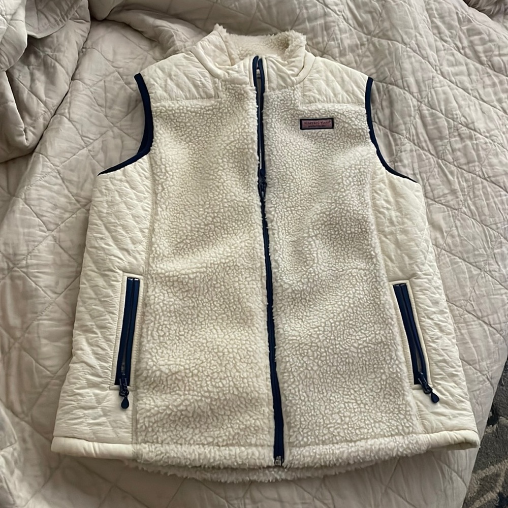 Vineyard vines Sherpa vest size small women’s
